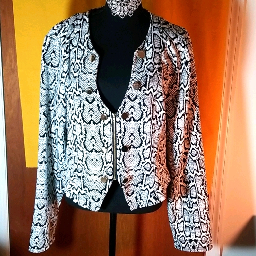 Black/White Design